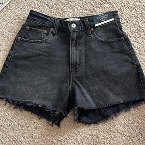Abercrombie & Fitch 90s Relaxed Cutoff Short-High Rise-Curve Love-Back-Size 26/2